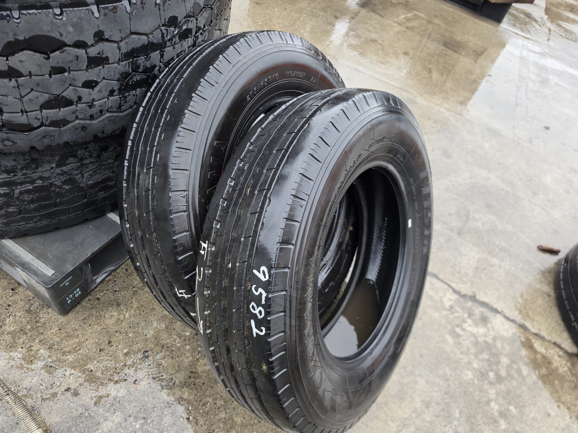 CG-P18 | Set of 2 Yokohama tires (2025 model)