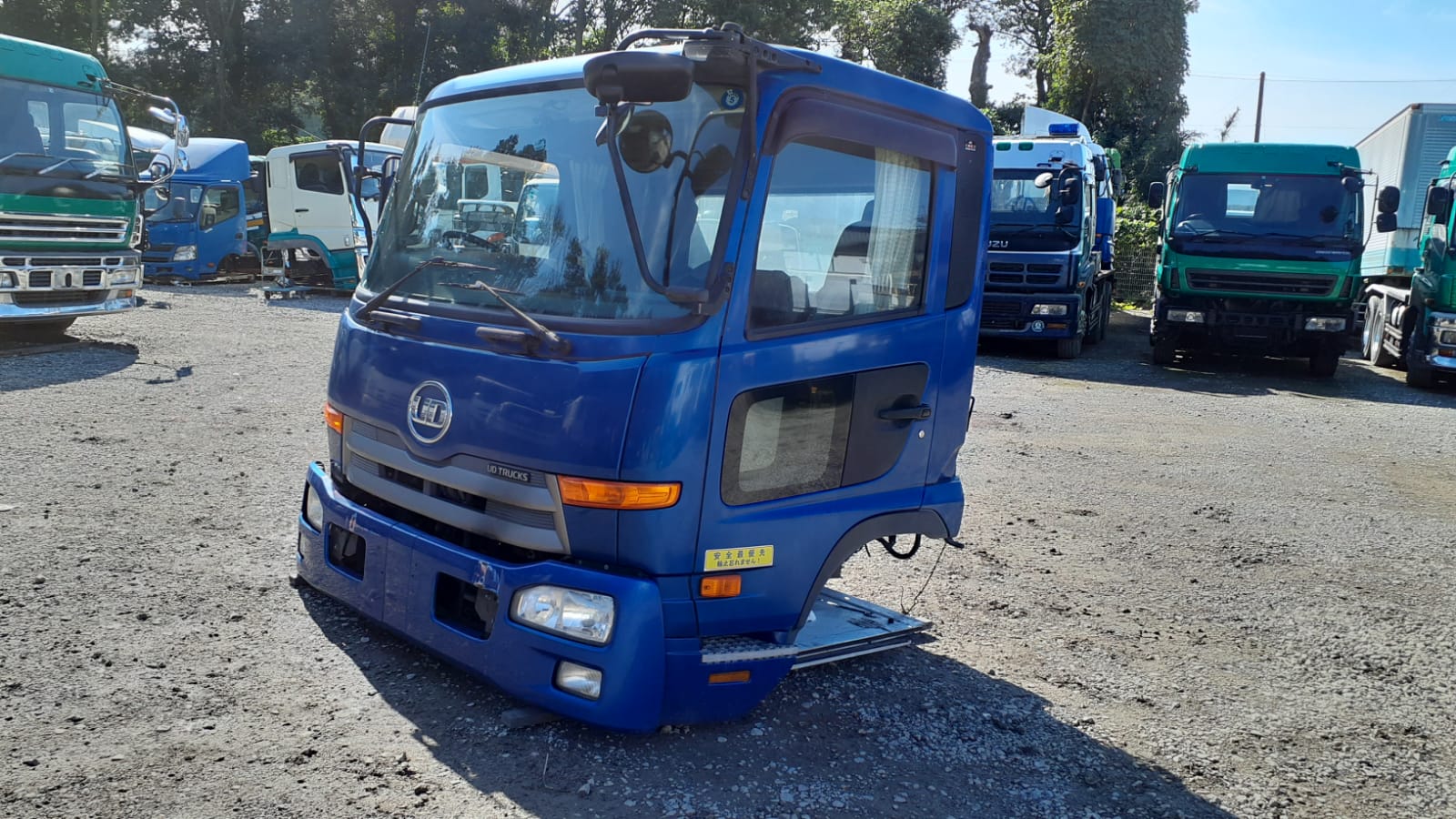 [REF.No: CE-BA-14] Cabin only UD Trucks Cabin MK38L-10739 TKG-MK38L December 2012