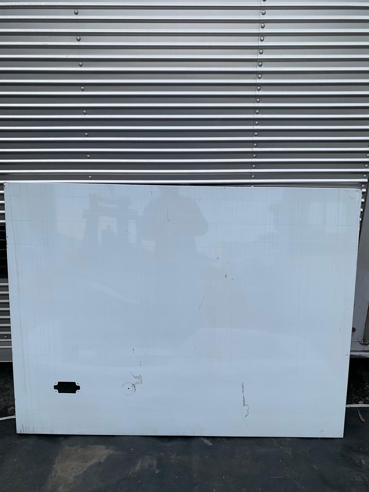 [REF.No: CE-AG-26-P3] Hino Poncho Right Center First Panel