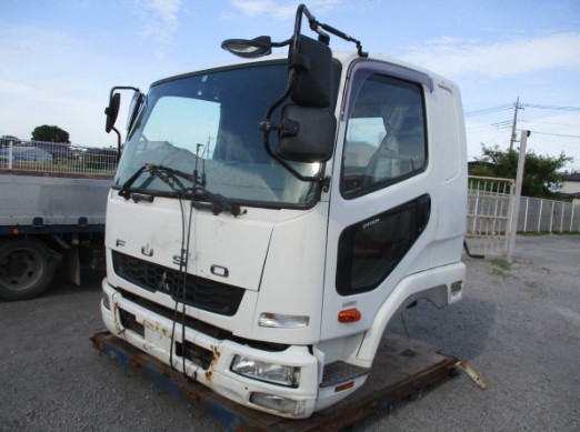 [REF.No: CD-AH-04] Cabin only Mitsubishi Fighter Cabin FK65FZ-550442 LKG-FK65FZ with bed March 2012