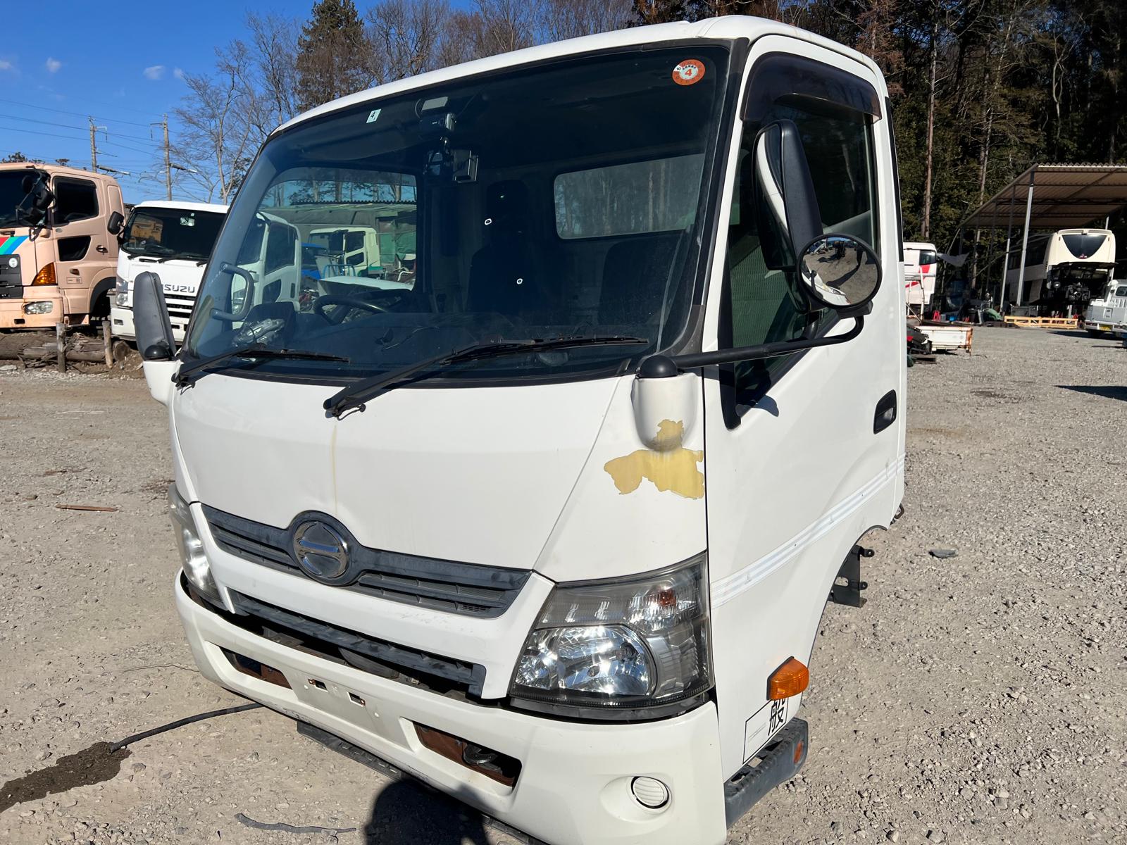 [REF.No: CF-AB-26] Cabin only Hino Dutro Cabin XZU710-0013906 TKG-XZU710M April 2015