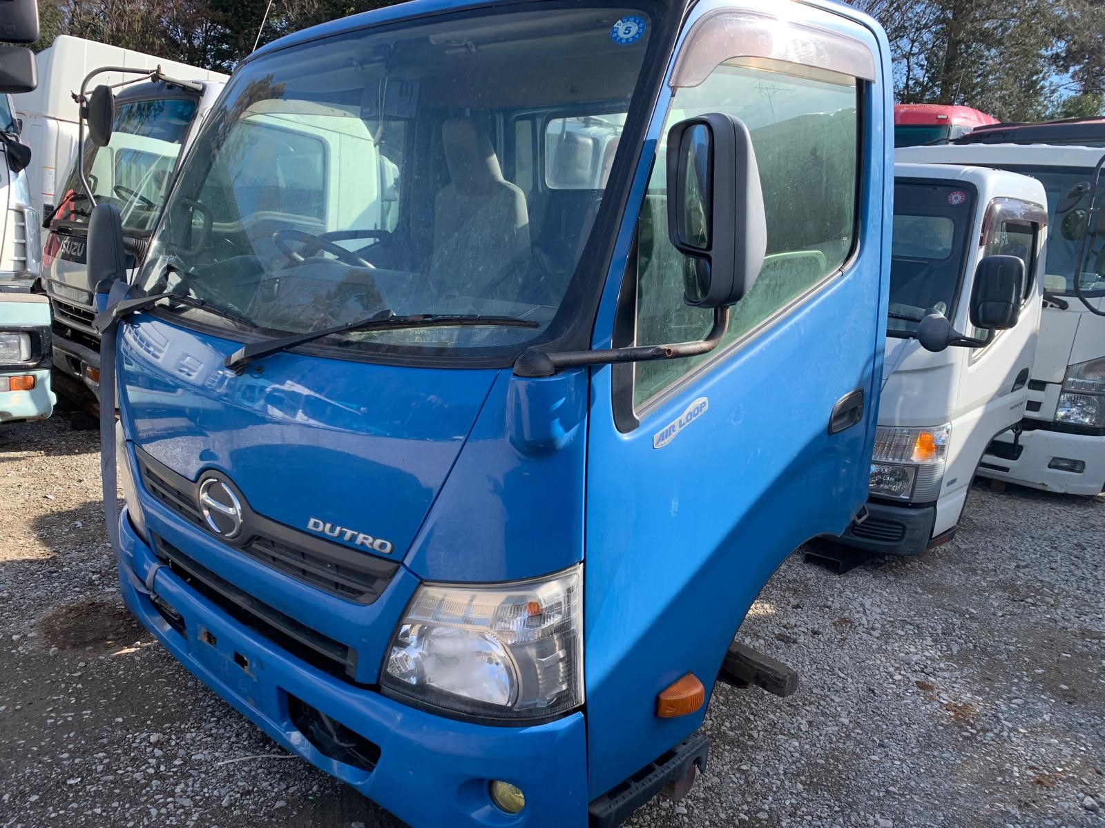 [REF.No: CE-AK-45] Cabin only Hino Dutro Cabin XZU720-0006547 TKG-XZU720M April 2014