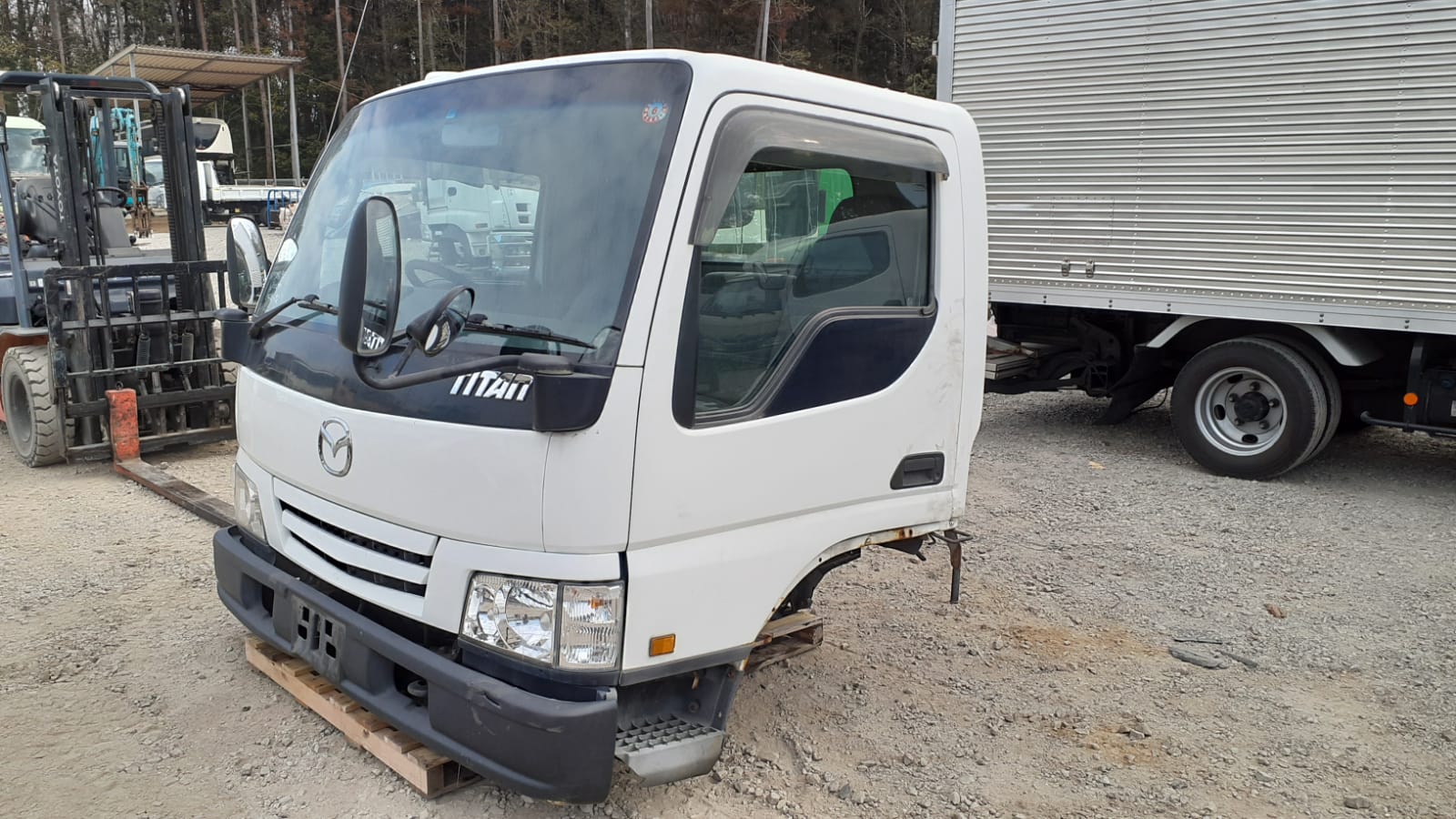 [REF.No: CF-AC-52] Cabin only Mazda Titan Cabin WH69G-300247 WH69G May 2004