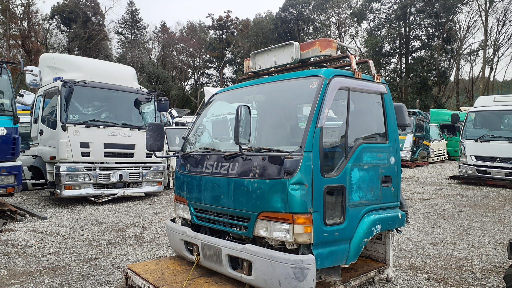 [REF.No: CF-AC-49] Cabin only Isuzu Cabin NRR33G2-3000149 NRR33G2 October 1995