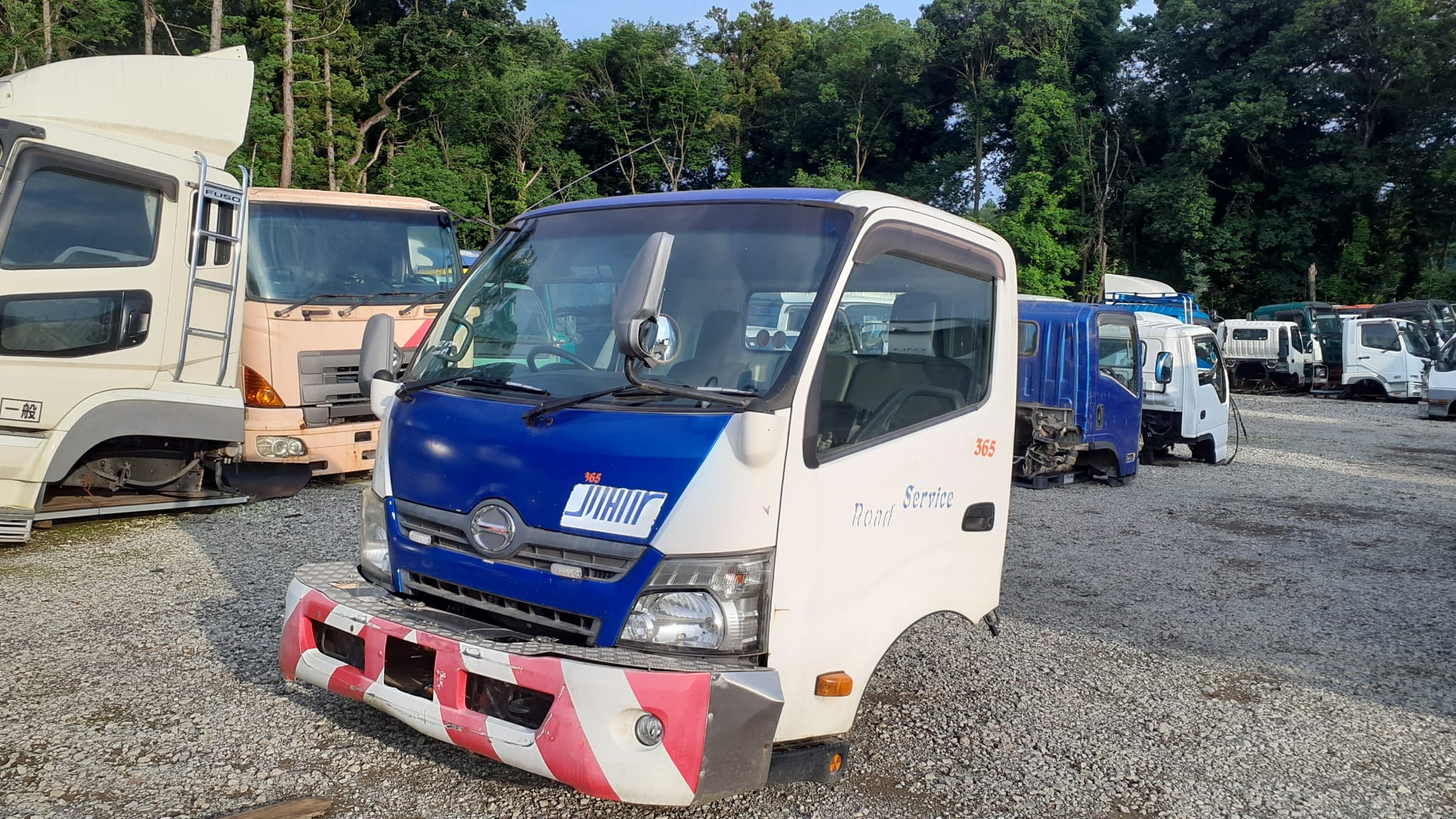 [REF.No: CE-BB-129] Cabin only Hino Dutro Cabin XZU720-0001119 XZU720M MT