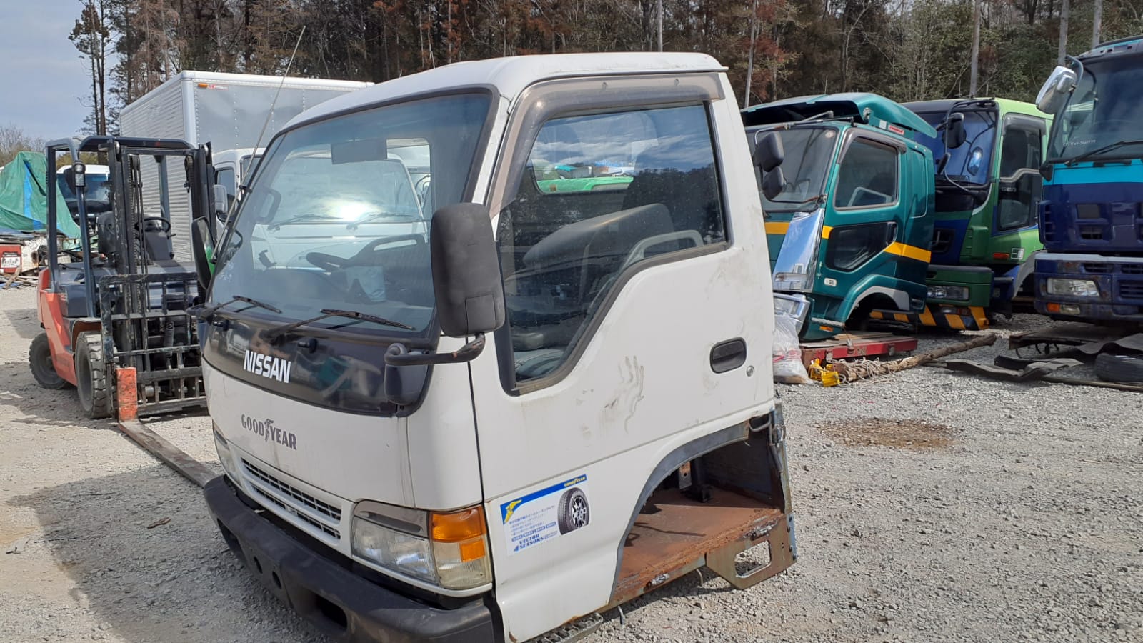 (REF NO: CF-AC-92) Cabin only. Nissan Cabin APR71P-7740836 APR71P November 1996