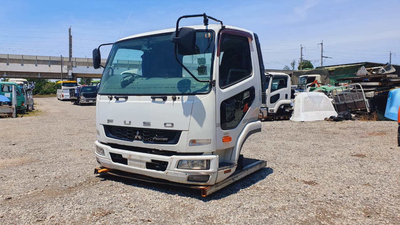 [REF.NO: CG-AG-62] Cabin only. Mitsubishi Fighter Cabin FK74F-586052. First registered July 2015.
