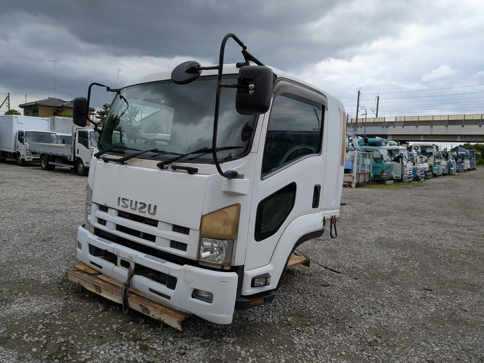 [REF.: CG-AG-117] Cabin Only Isuzu Forward Cabin FRR34-7007147 With Bed