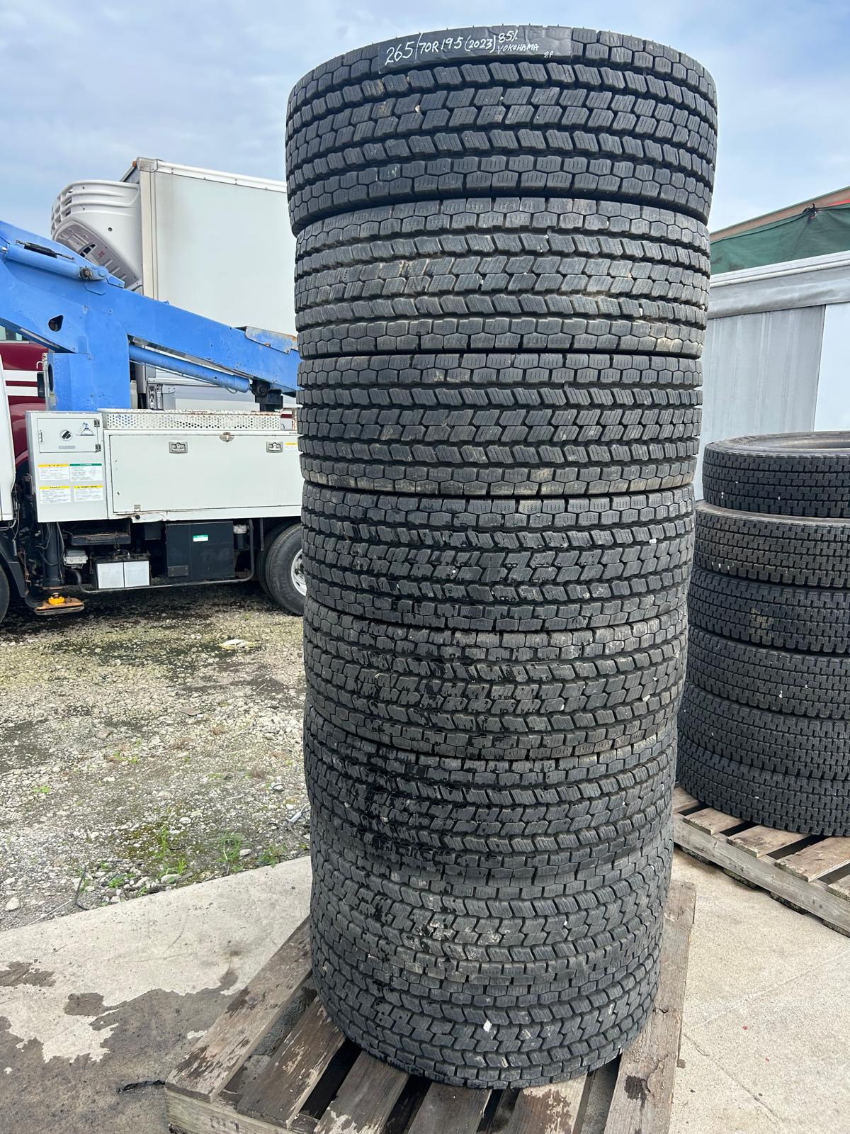 [REF.NO: CG-AH-13-P1] 265 70R19.5 Yokohama 2023 Model 8 tires 80% tread Studless winter tires