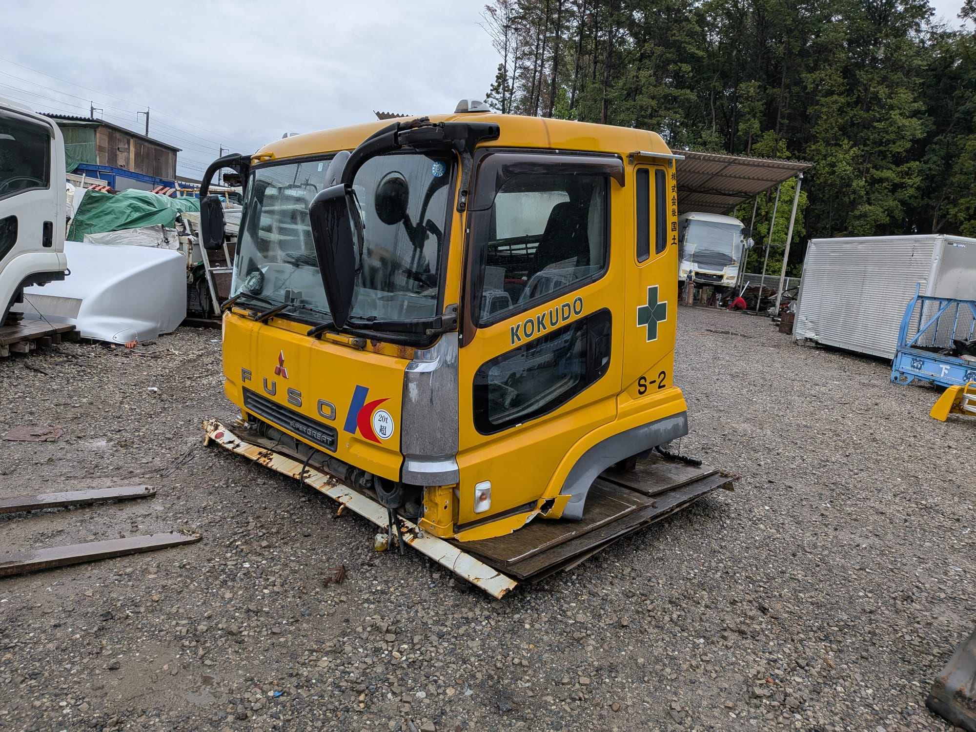 Cabin only Mitsubishi Super Great Cabin FV50JZ-540327 PJ-FV50JZ (modified) with bed March 2007 [Ref.No: CD-BB-89]