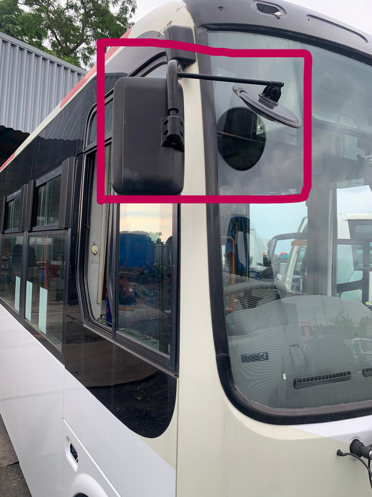 [REF.No:CE-AG-21-P6] Hino Poncho Right Driver's Side Mirror ASSY with Arm