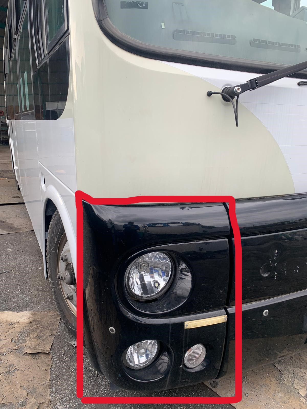 [REF.No: CE-AG-21-P2] Hino Poncho Right Front Bumper Corner Panel