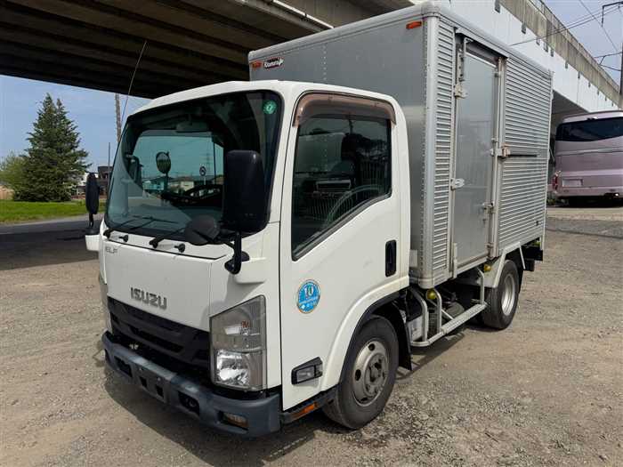 Isuzu Elf Truck