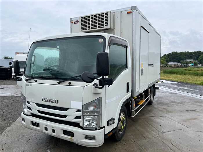 Isuzu Elf Truck