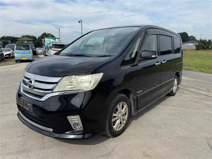 日産 セレナ