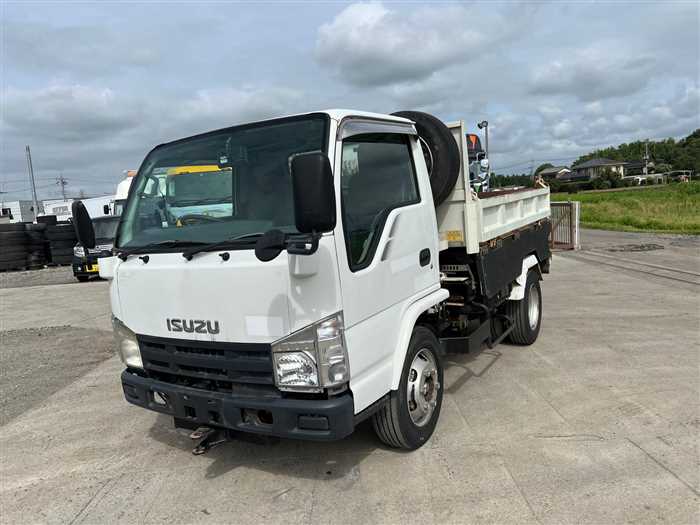 Isuzu Elf Truck
